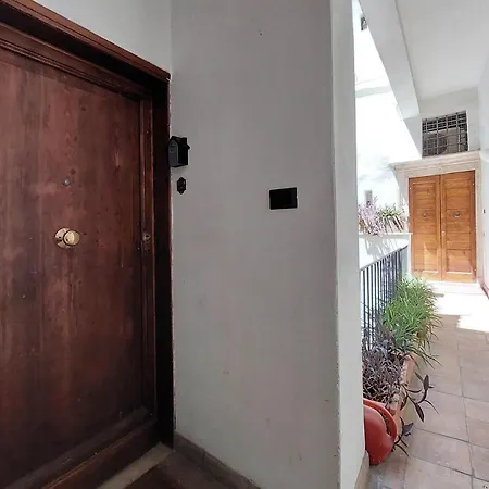 Ruby House Campo De' Fiori Appartement *